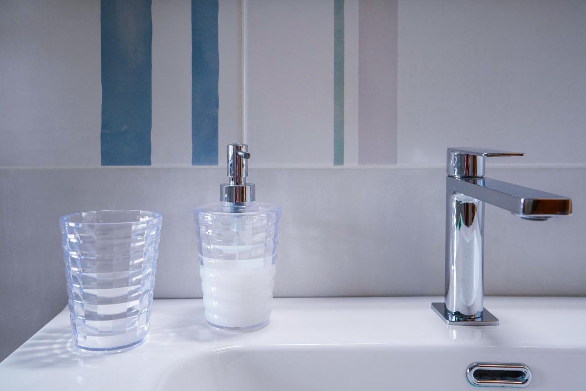 La Casa Di Azzurra Centro Citta Appartamento Fino A 4 Posti Letto E 2 Bagni فوجيا المظهر الخارجي الصورة